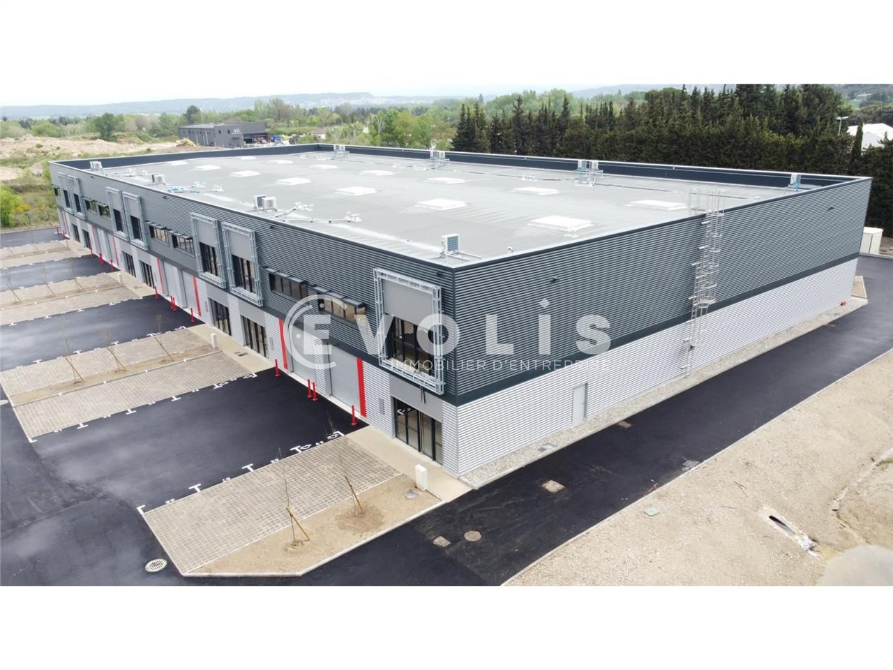 À la recherche de locaux d'activité à Villeneuve 