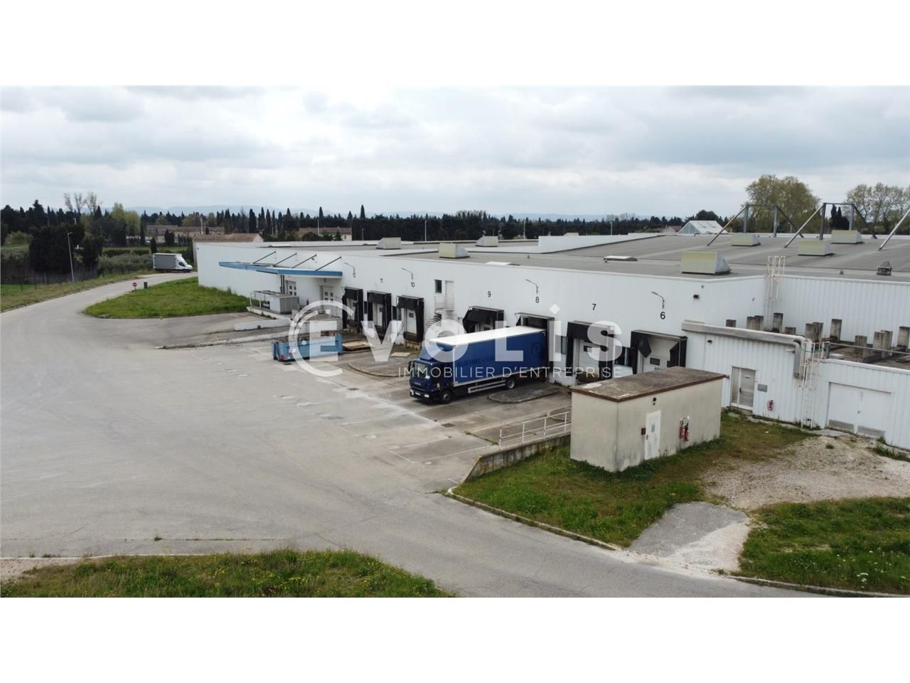 EVOLIS propose un espace de 4 250 m² non divisibl