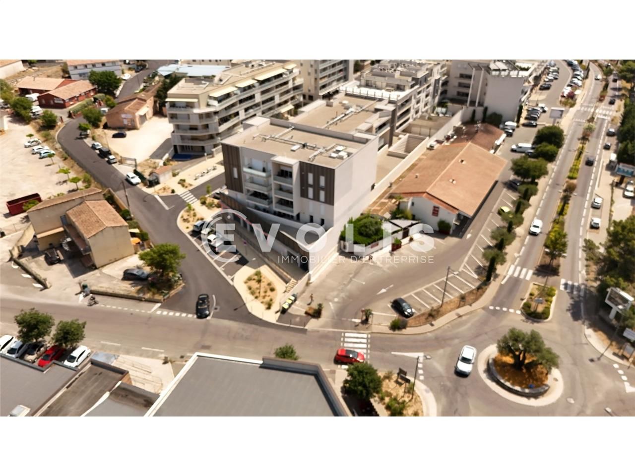 À vendre à LES ANGLES, EVOLIS propose des locaux 