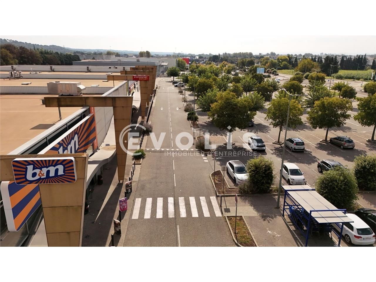 EVOLIS propose à la location des locaux commercia