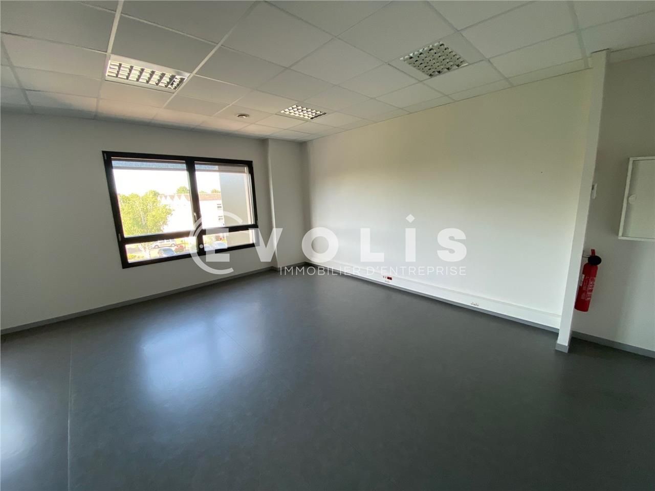 LOCATION - BUREAUX - 118.20 m²  Evolis Amiens vou