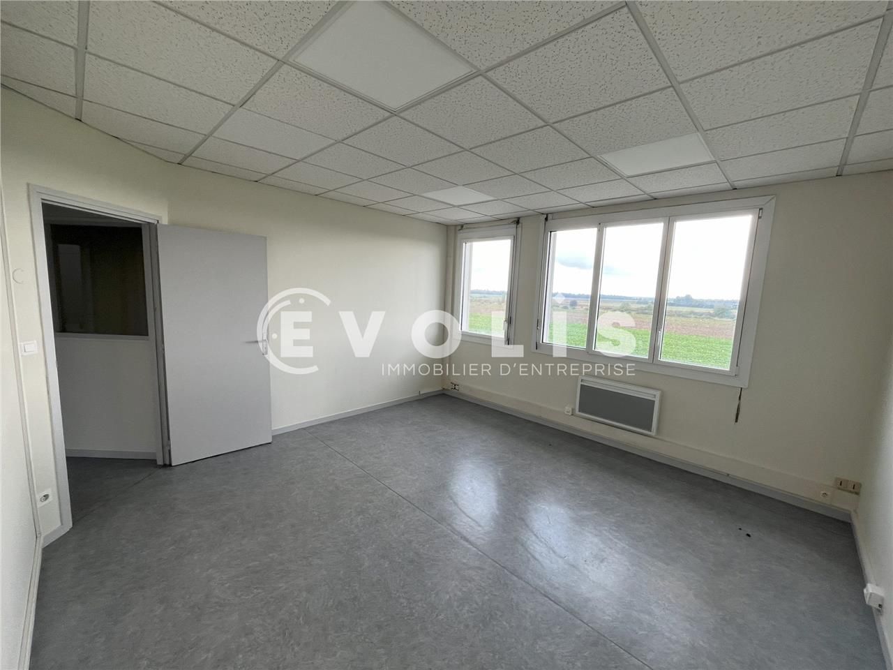 LOCATION - BUREAUX - 296.5 m²  Evolis Amiens vous