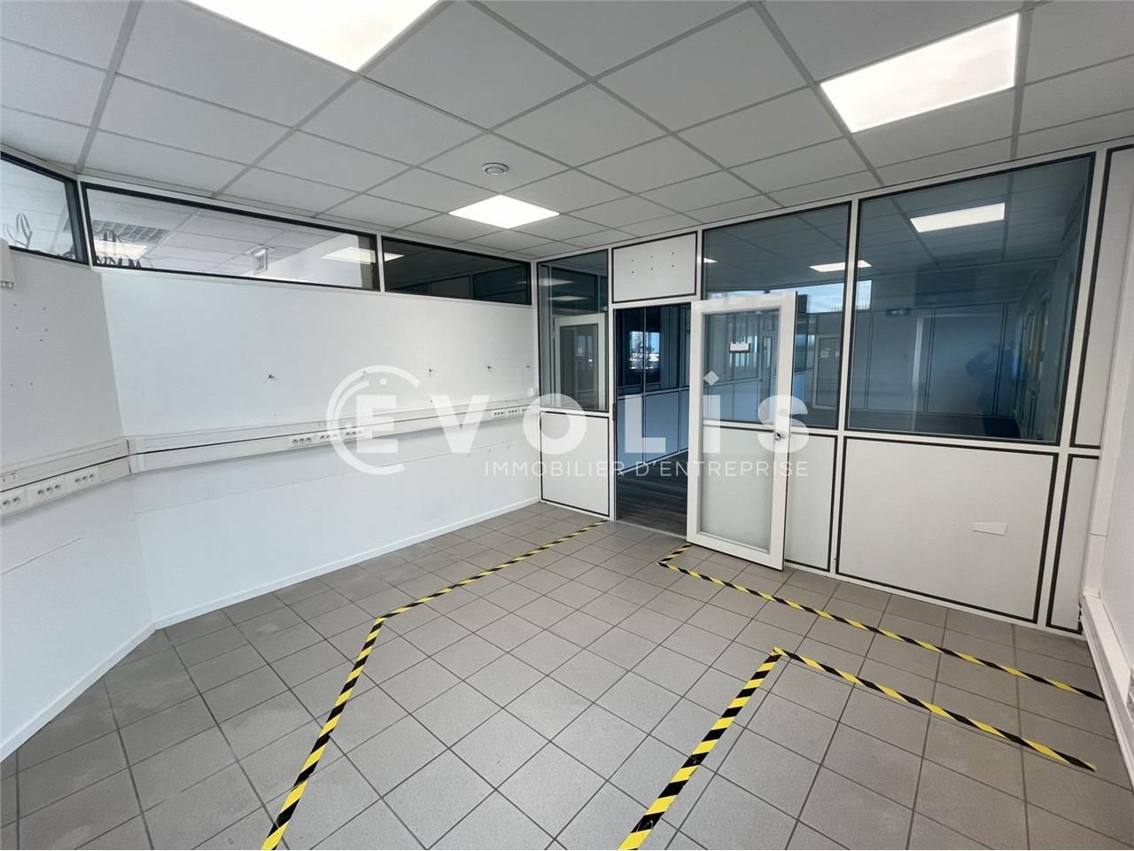 LOCATION - BUREAUX - 227 m²  Evolis Amiens vous p