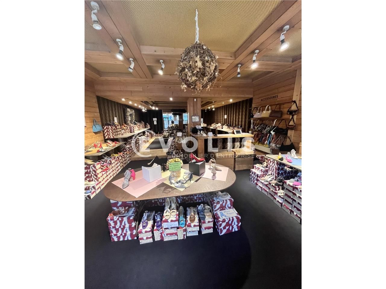 LOCATION - LOCAL COMMERCIAL - 180 m²  Evolis Amie