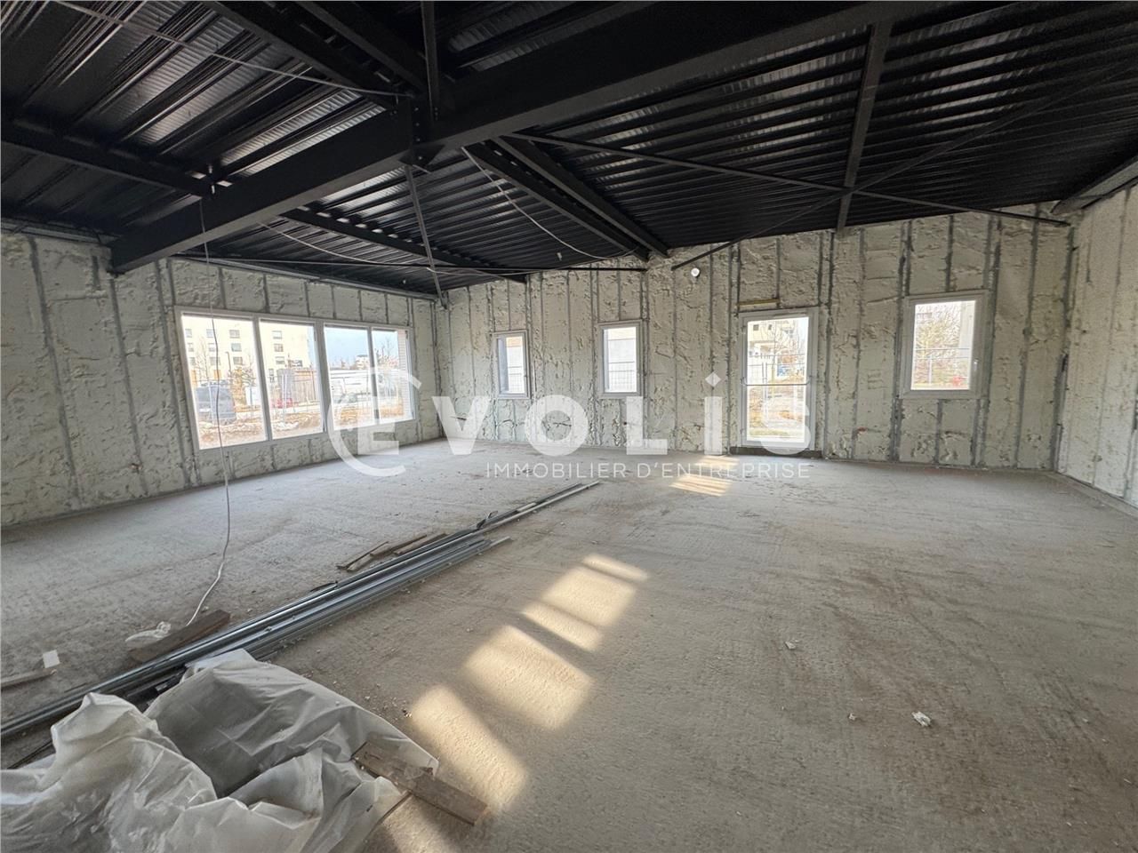 LOCATION - BUREAUX - 260 m² divisibles à partir d