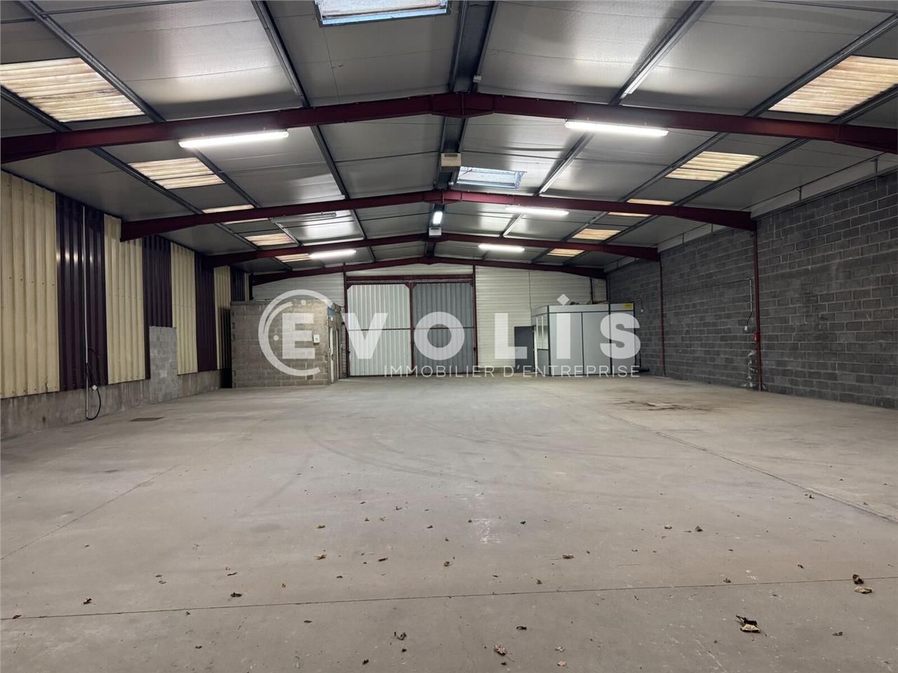 LOCATION - LOCAL D'ACTIVITÉ - 470 m² environ  EVO