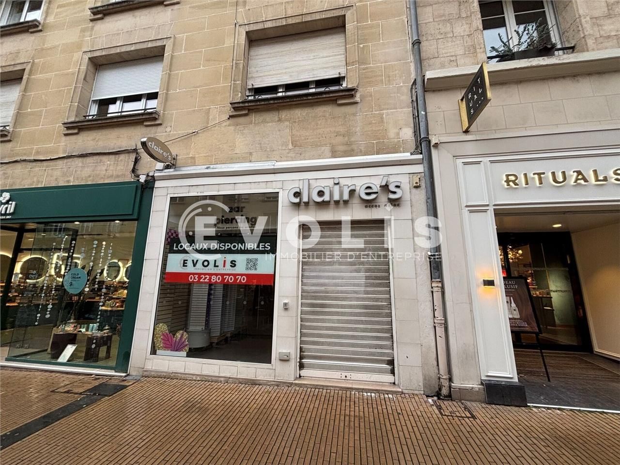 LOCATION - LOCAL COMMERCIAL- 129 m² environ Evol