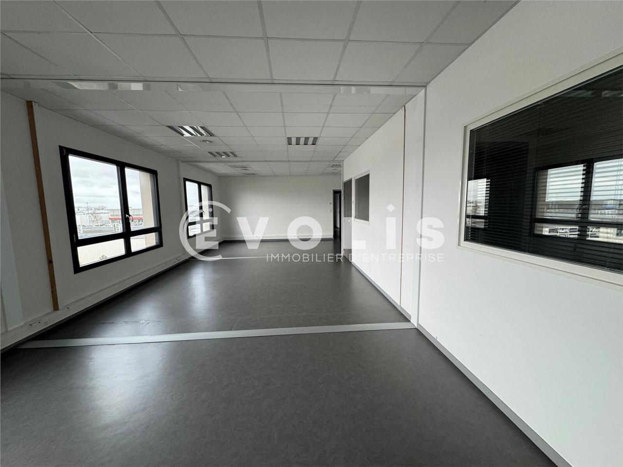 LOCATION - BUREAUX - 325 m² environ  Evolis Amien