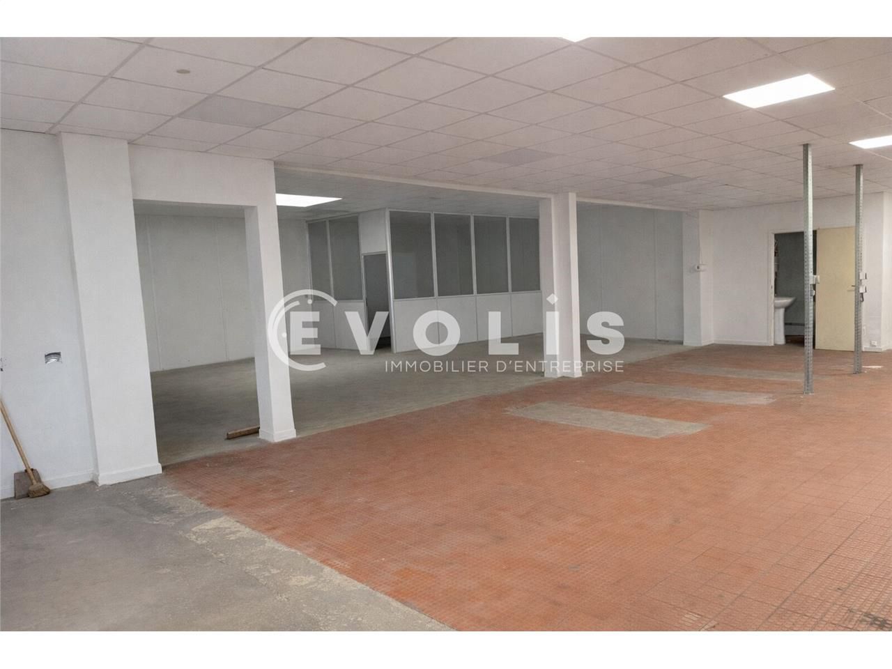 LOCATION - LOCAL D'ACTIVITE - 286 m² environ  Evo