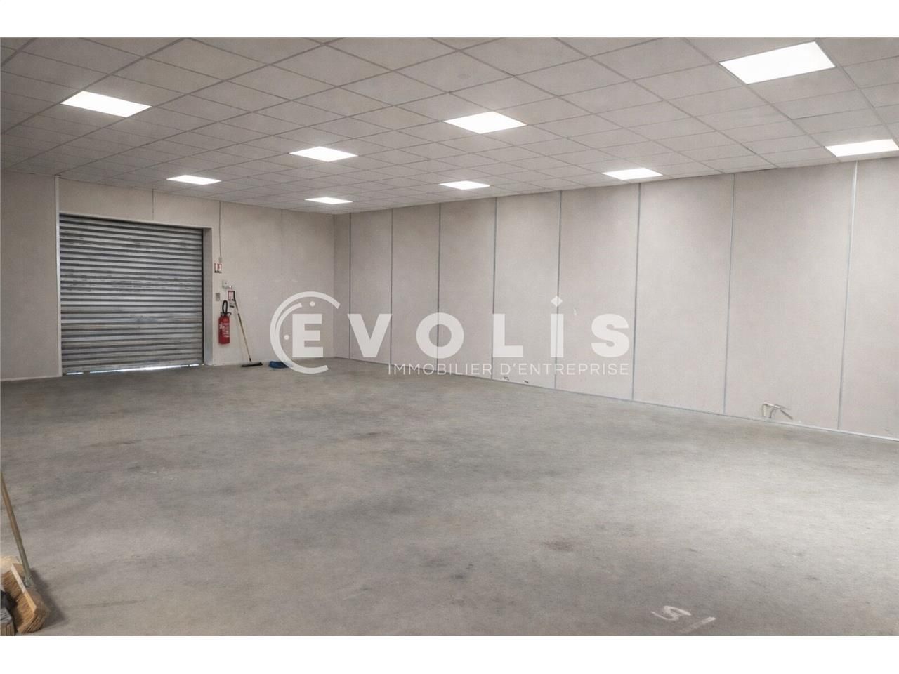 LOCATION - LOCAL D'ACTIVITE - 286 m² environ  Evo