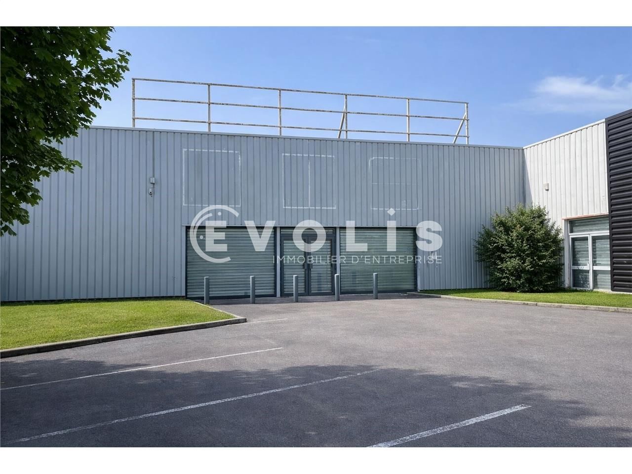 LOCATION - LOCAL COMMERCIAL - 441 m² environ  Evo