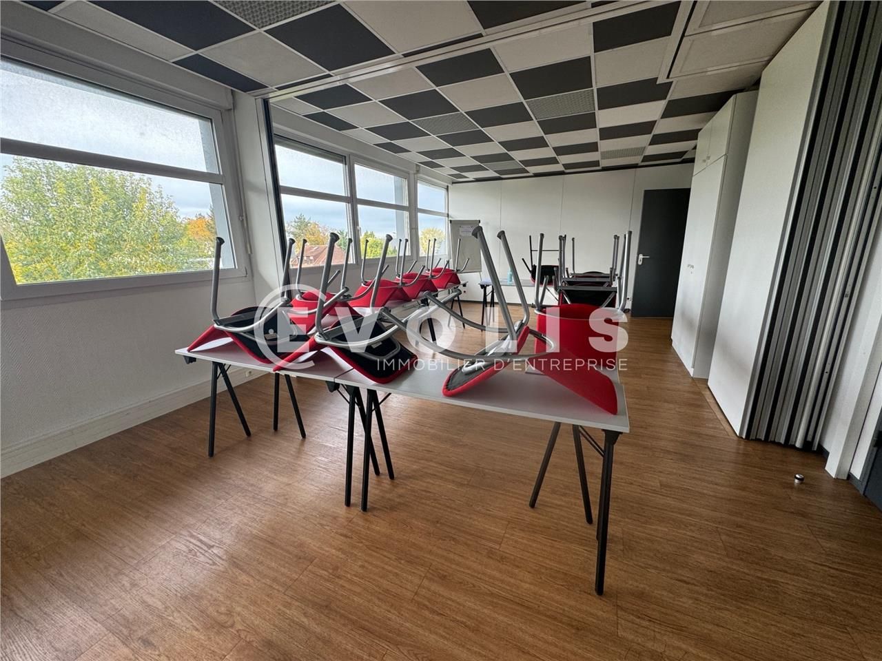 LOCATION - BUREAUX - 361 m² environ  Evolis Amien