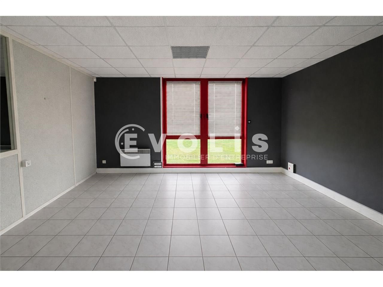 LOCATION - LOCAL D'ACTIVITE - 700 m² environ  Evo