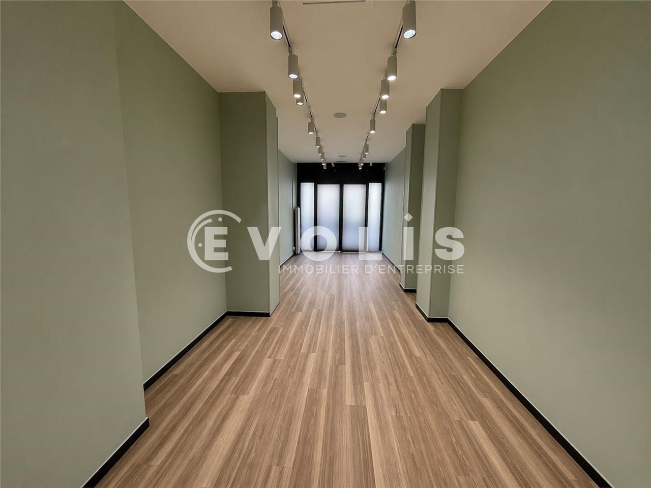 LOCATION - Local commercial - 44 m² environ  Evol