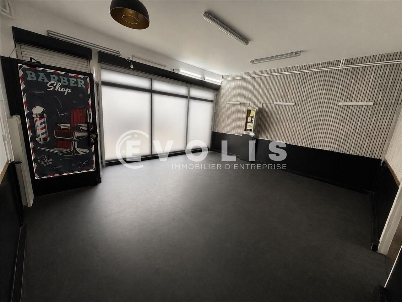 LOCATION - Local commercial - 70 m² environ  Evol