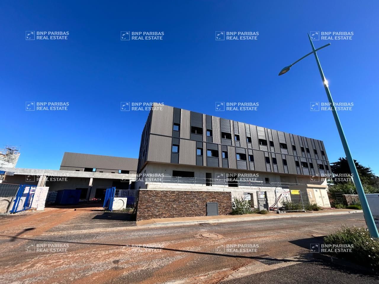 5054.2 m² pour ce mixtes en vente à Villeneuve-lès-maguelone