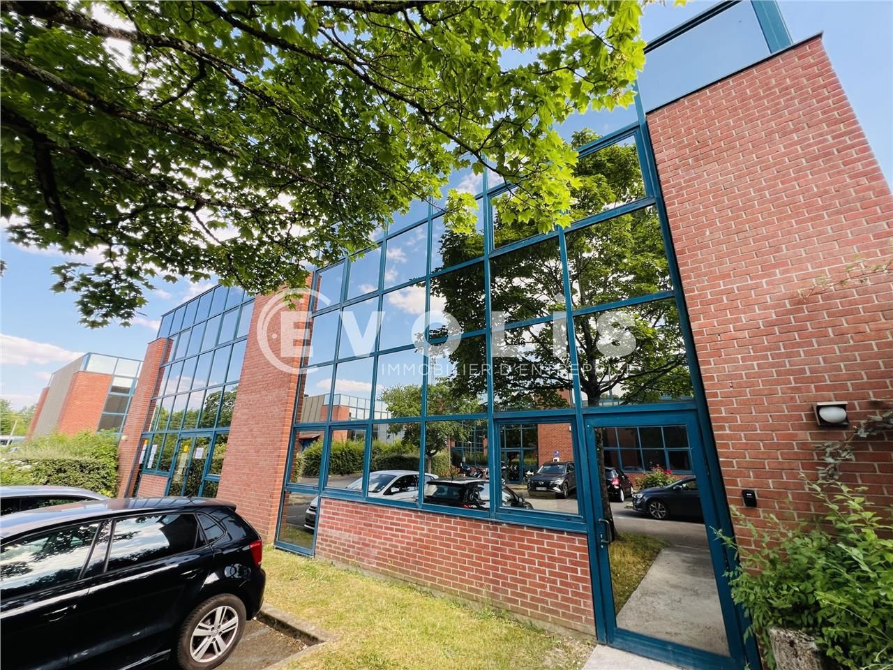 A quelques minutes à pied de la gare RER D de Sav