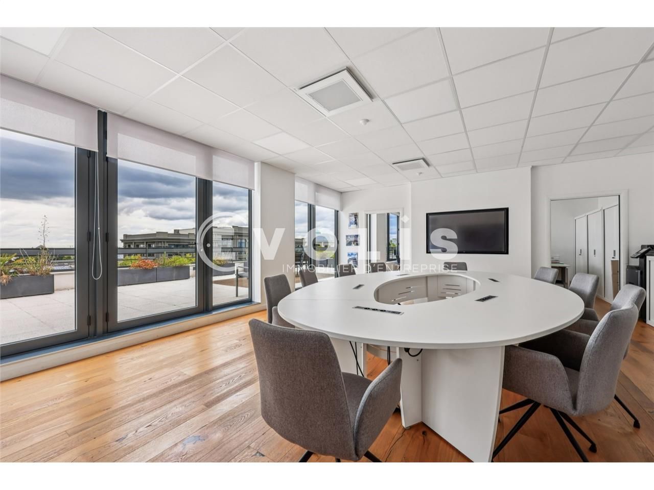 A louer à Chessy, à proximité immédiate du centre