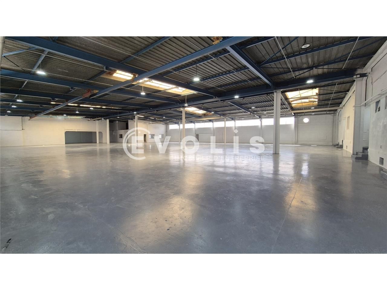 À LOUER - ENTREPÔT / LOCAL D'ACTIVITÉS - MEAUX (7