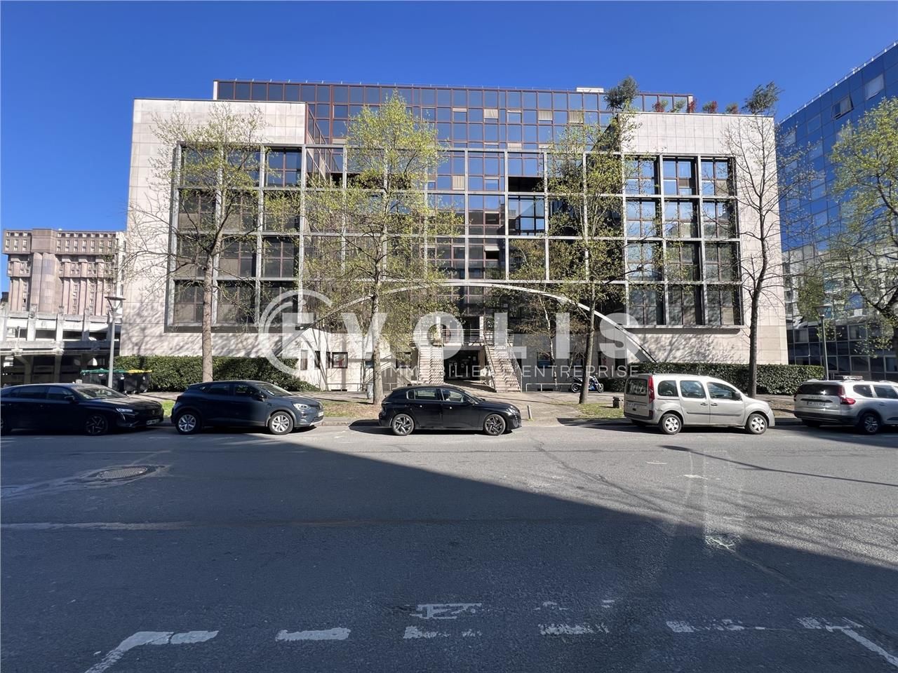 Située dans un secteur dynamique, au pied de l'au