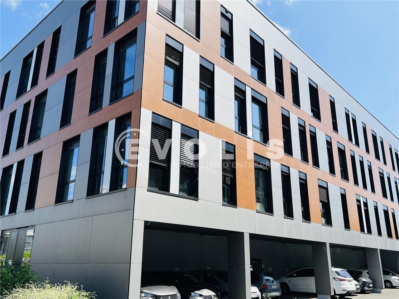 A quelques minutes à pied de la gare RER D de Lie