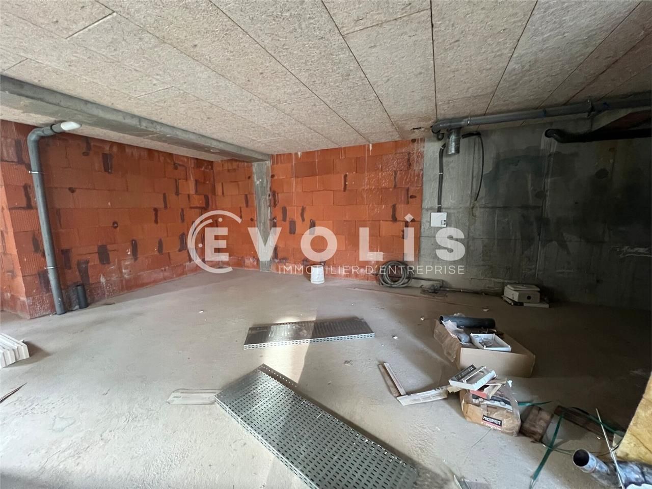 Implanté au coeur d'un secteur dynamique, au sein