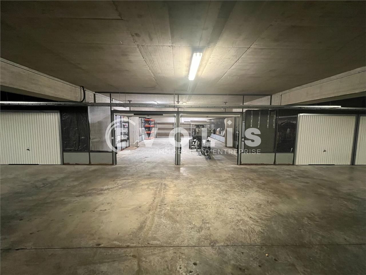 Situé dans un environnement à la fois calme et dy