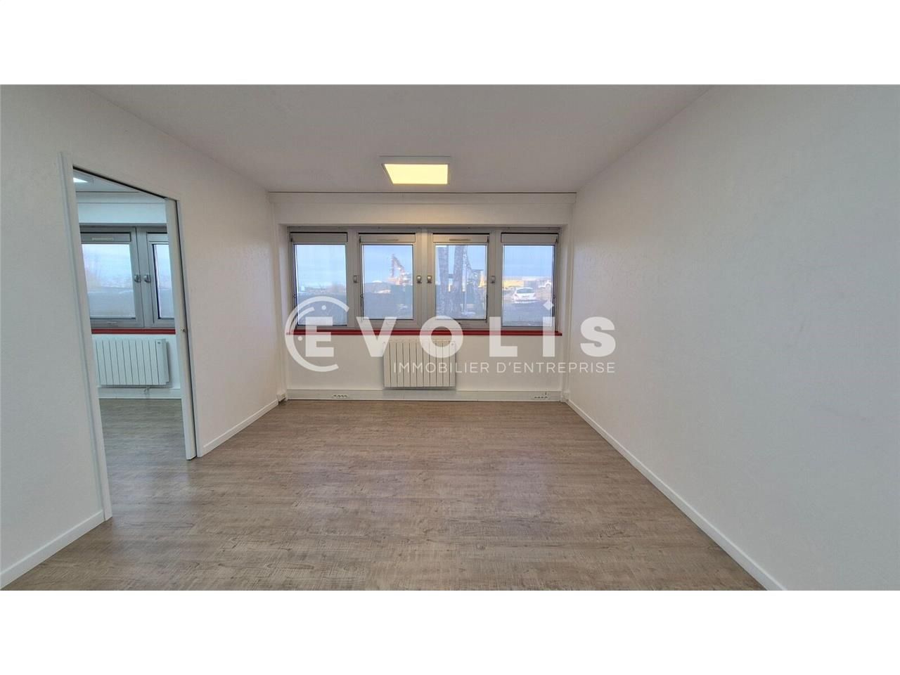 EVOLIS PROPOSE À LA LOCATION des bureaux en rez-d