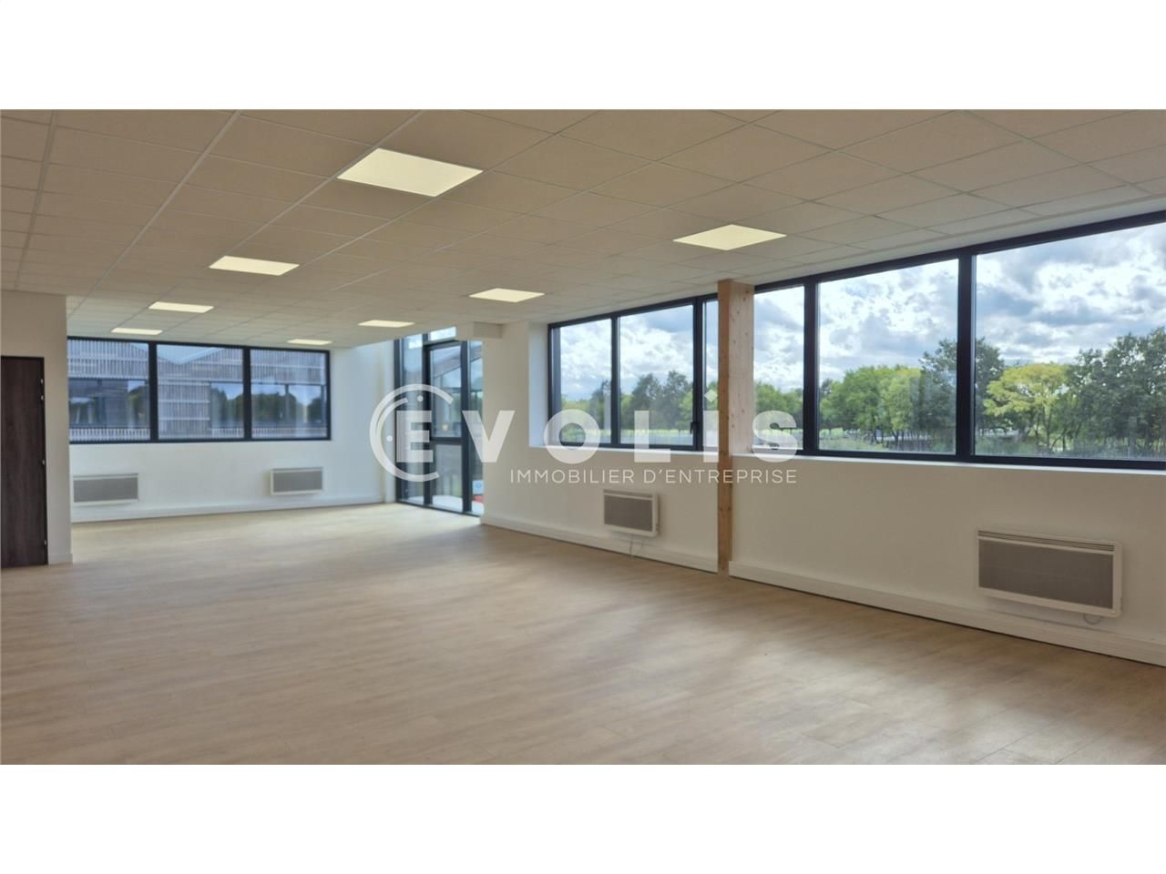 A Serris, au coeur du Parc International d'Entrep