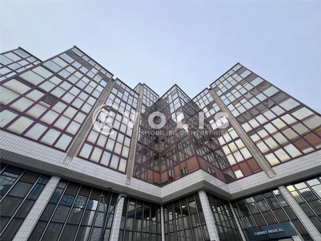 Idéalement situé au coeur de Fontenay-sous-Bois, 