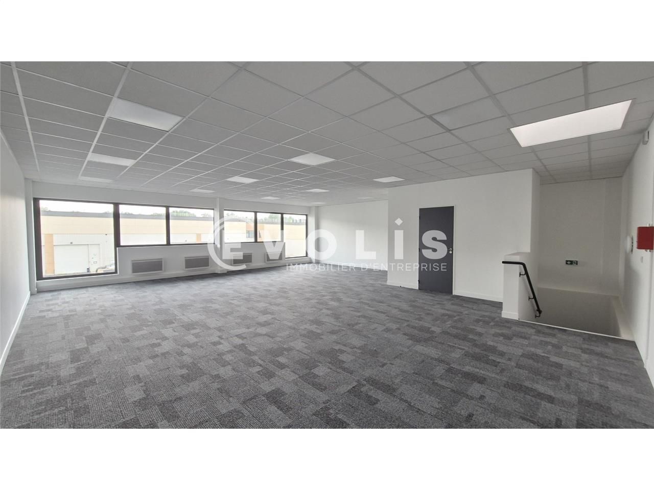 EVOLIS vous propose des locaux d'activité de 837 