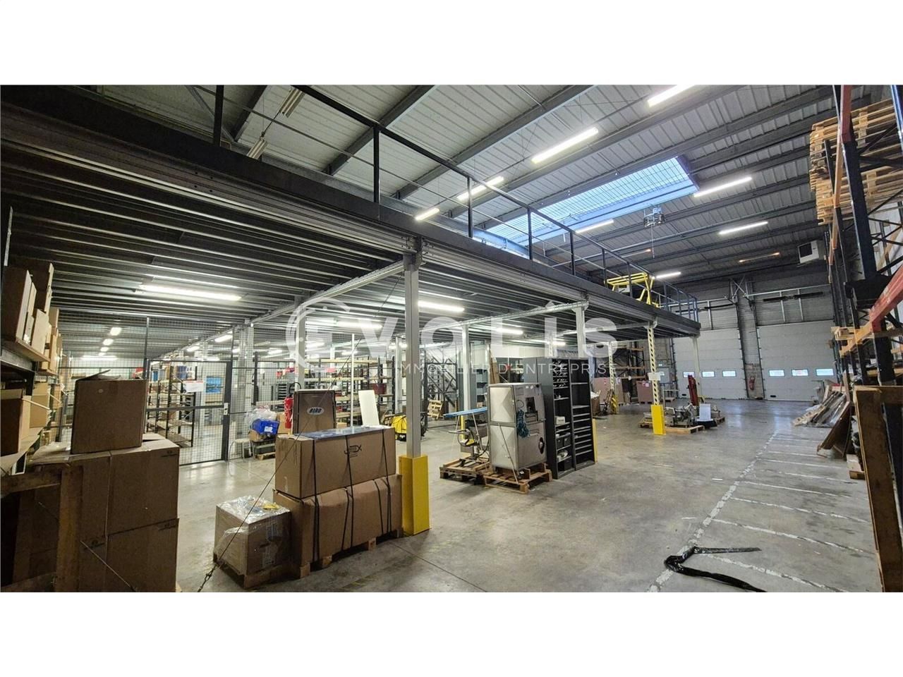 Serris (77) - Bâtiment indépendant activité & bur