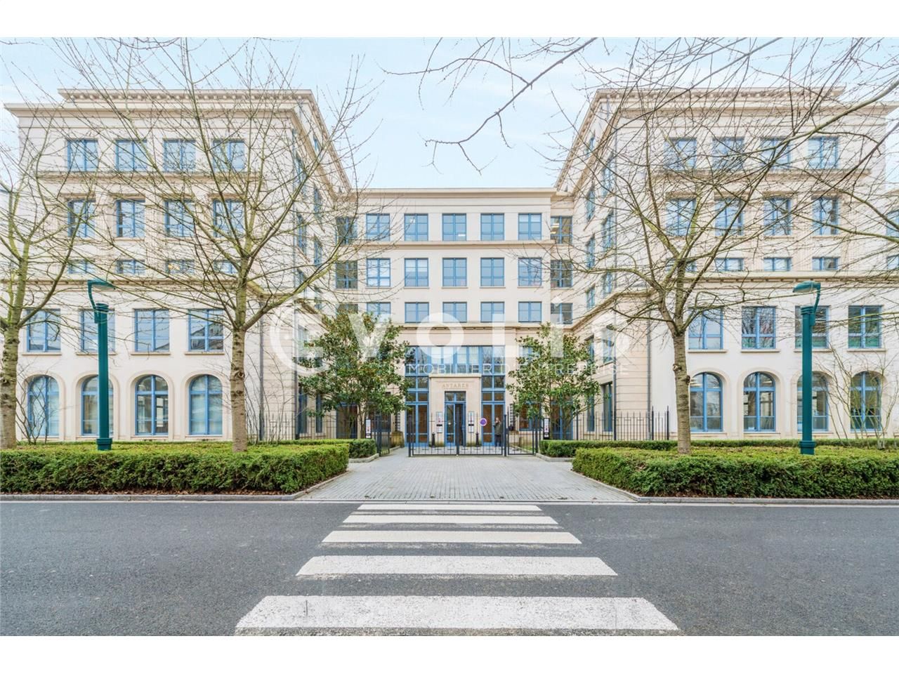 EVOLIS vous propose, à la location, des  surfaces