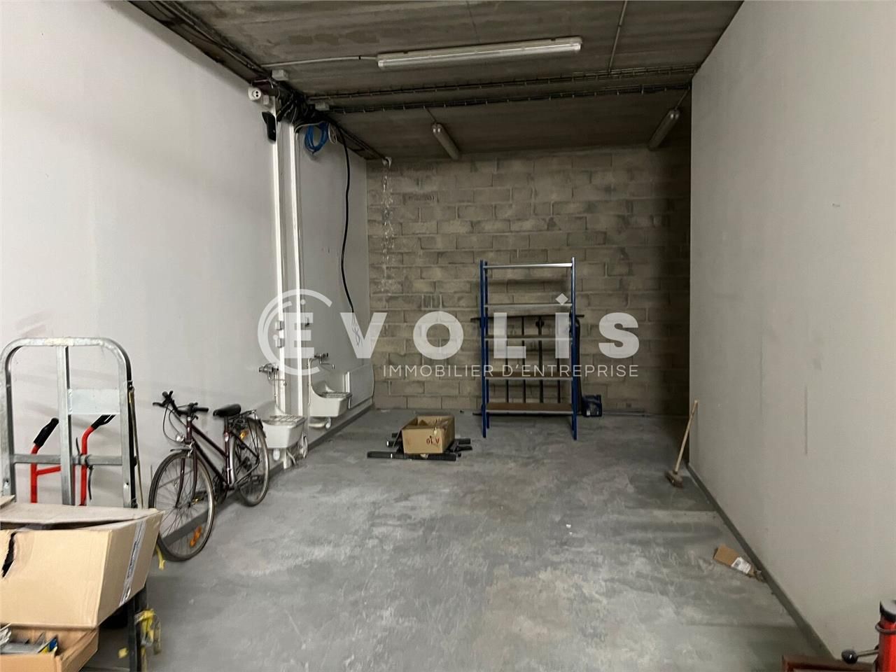 Au sein de la cité universitaire Descartes, à pro