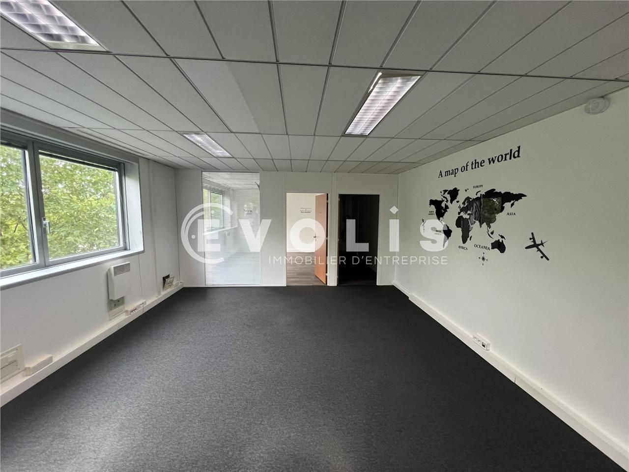 Implanté au coeur d'une zone tertiaire dynamique 