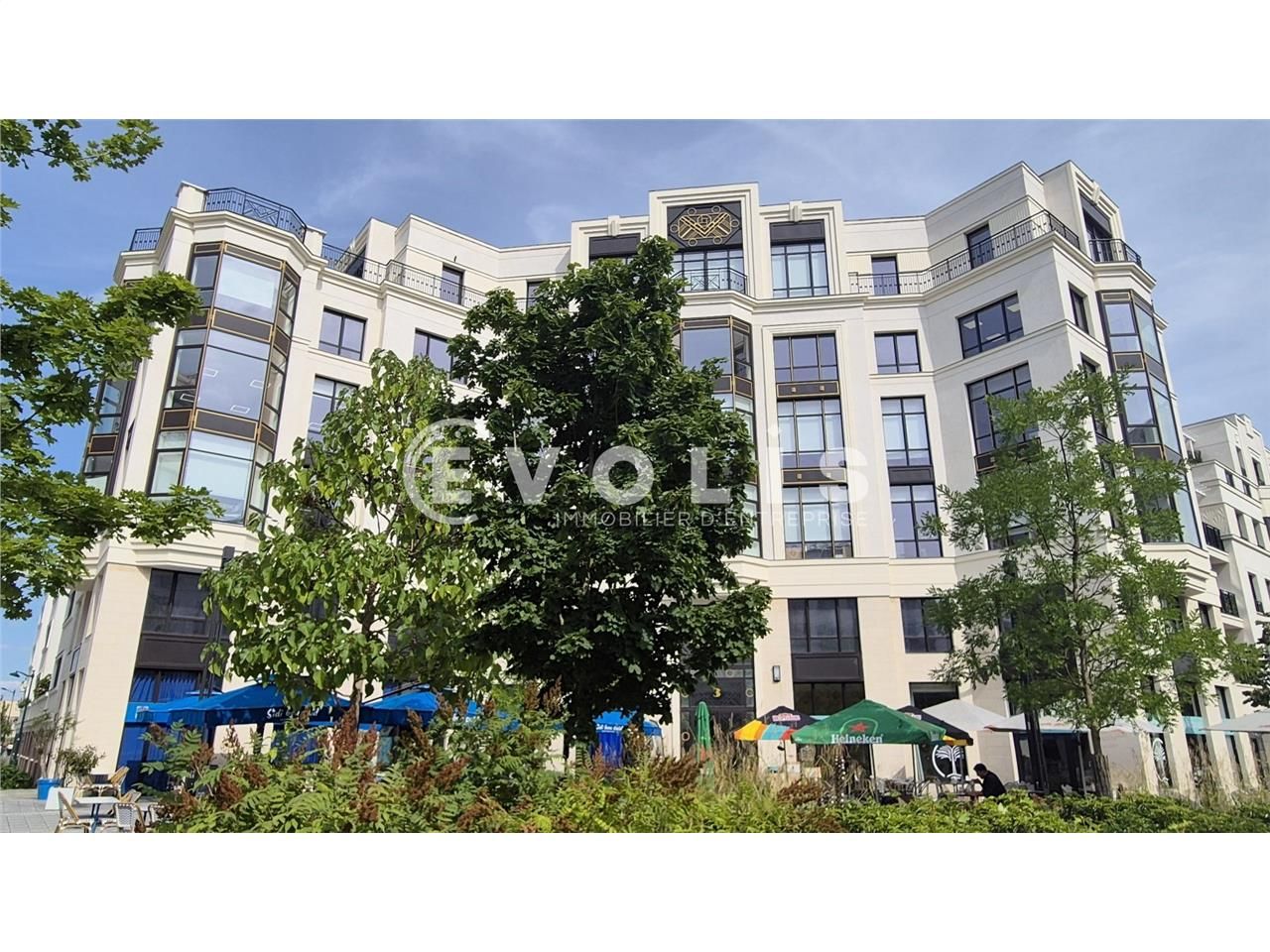 À deux pas du RER A et du centre urbain de Val d'