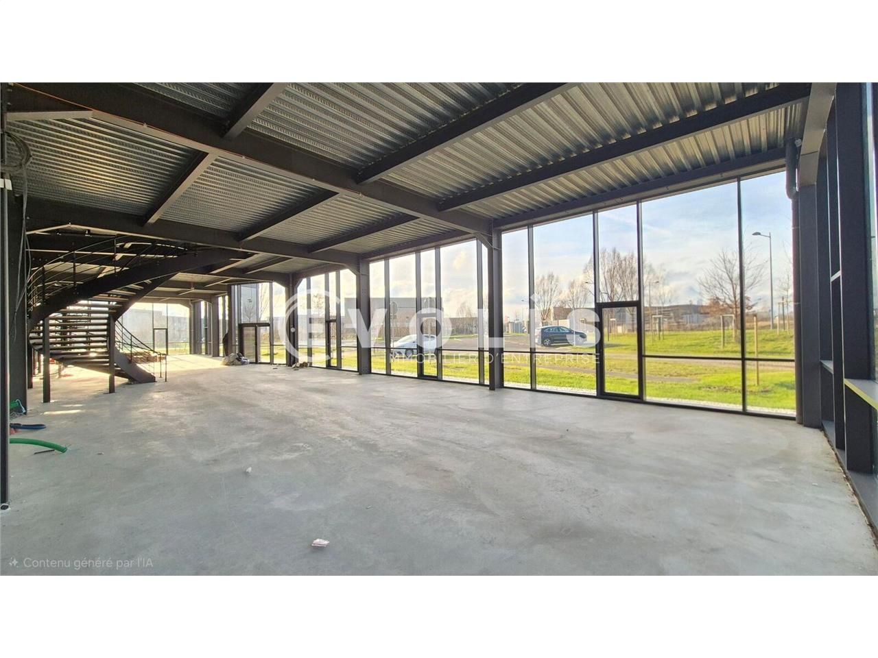 Situé à la sortie de l'autoroute A4 et à proximit