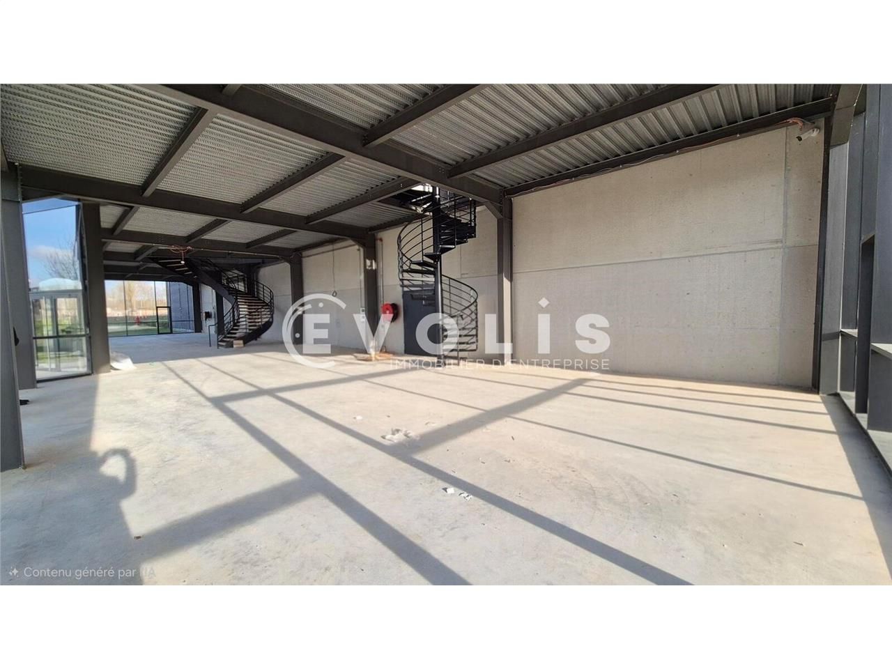 Situé à la sortie de l'autoroute A4 et à proximit