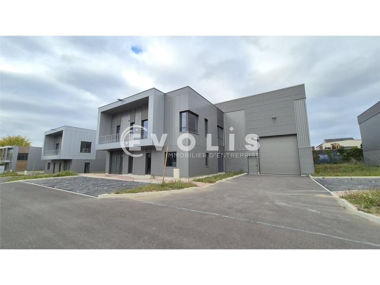 Au sein de la ZAC de la Régale, à proximité imméd