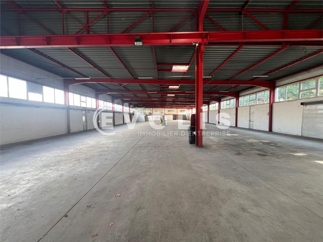 Situé dans une zone dynamique et stratégique, au 