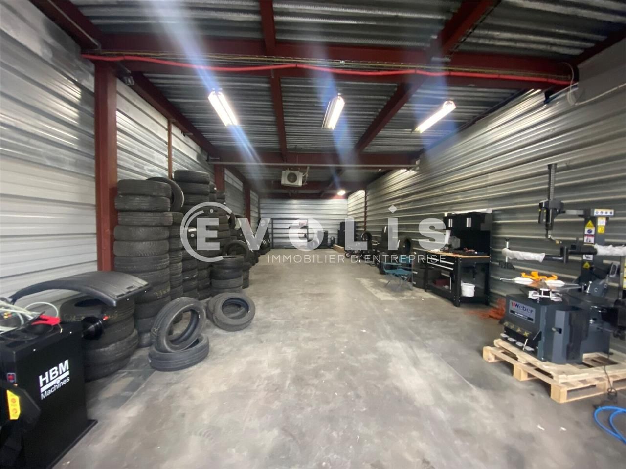 Au sein de la ZONE INDUSTRIELLE de Chennevières-s