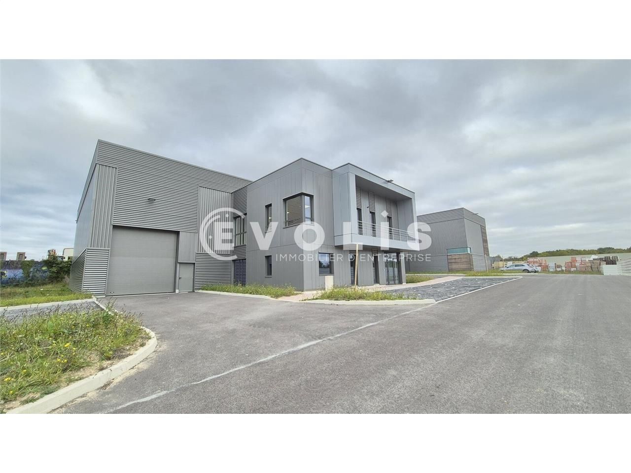 Au sein de la ZAC de la Régale, à proximité imméd