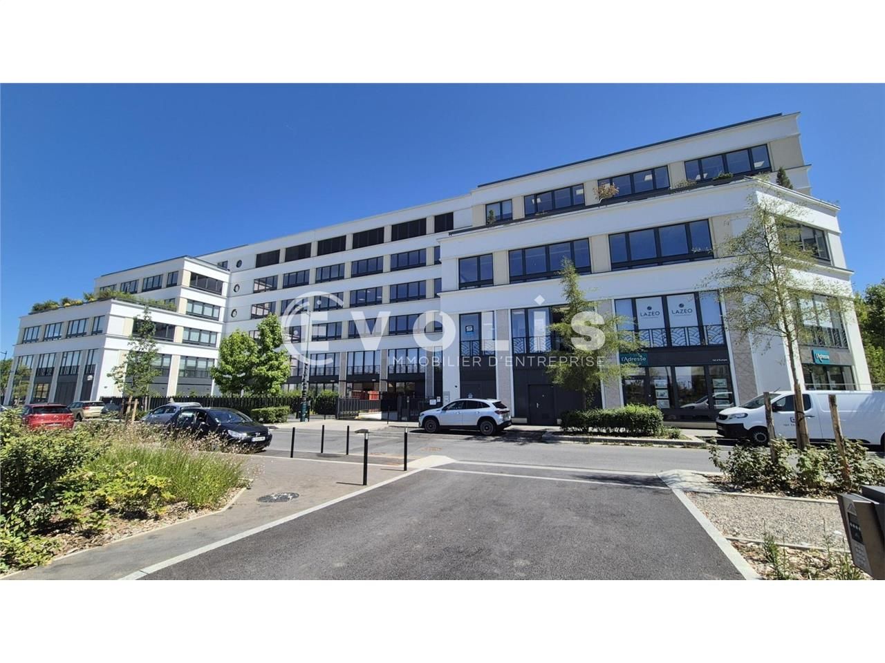 À louer - Bureaux d'environ 267 m² divisibles à p