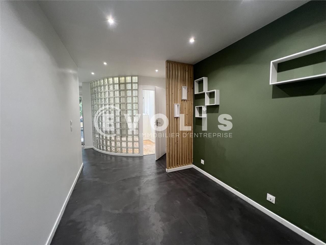 Situé au centre-ville de Joinville-le-Pont, ce lo