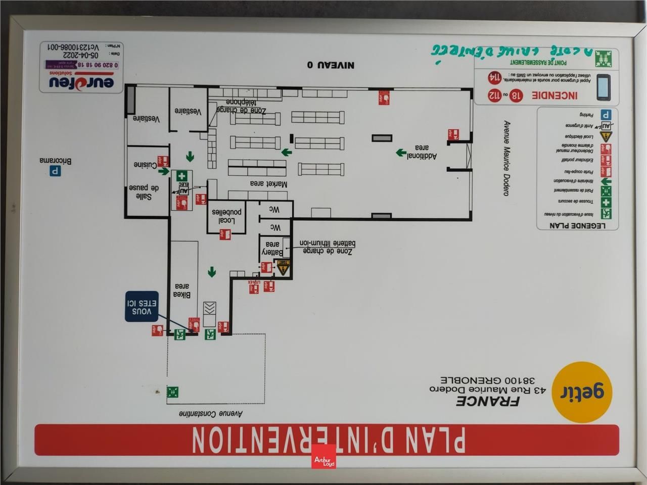 Vente locaux commerciaux 348 m² non divisibles