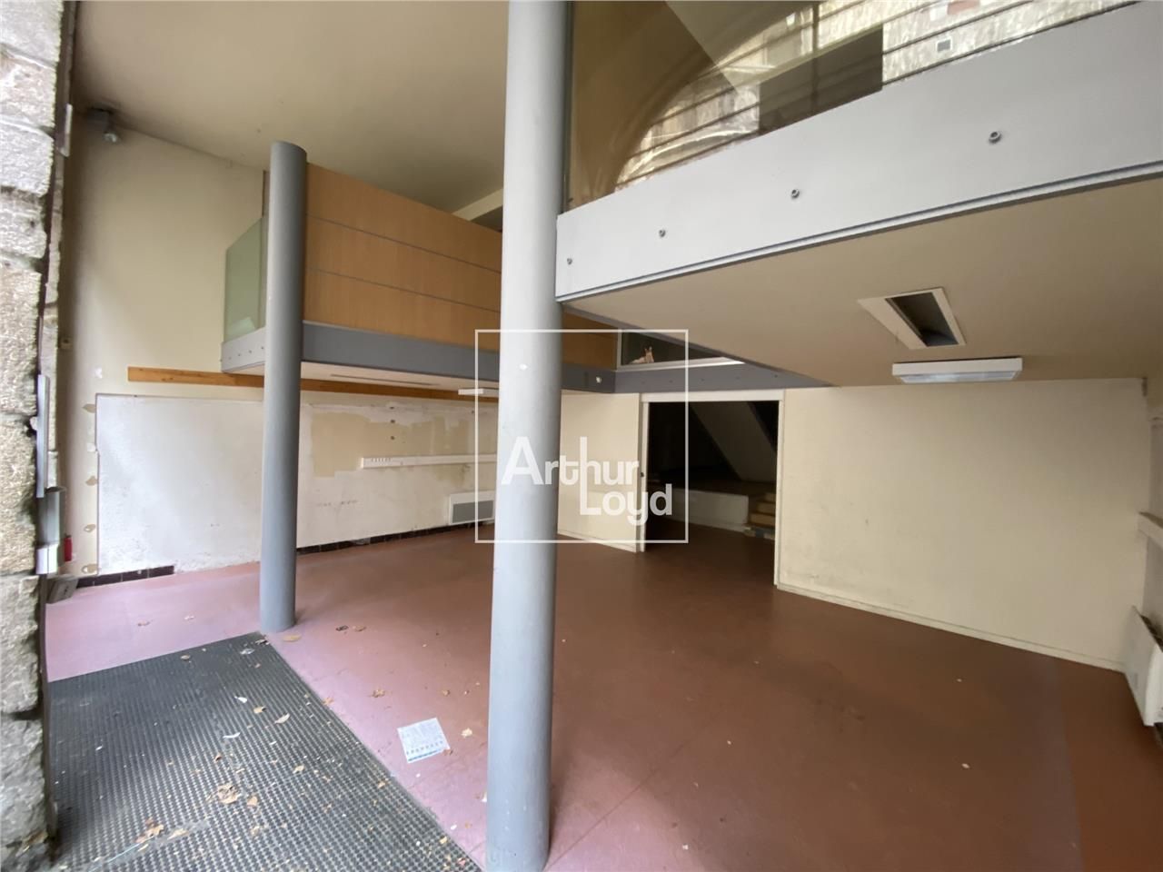 Arthur Loyd Grenoble vous propose un commerce à l