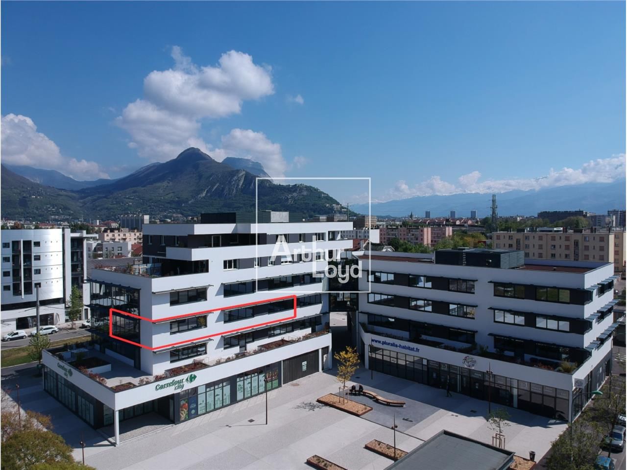 Arthur Loyd Grenoble vous propose de louer plusie