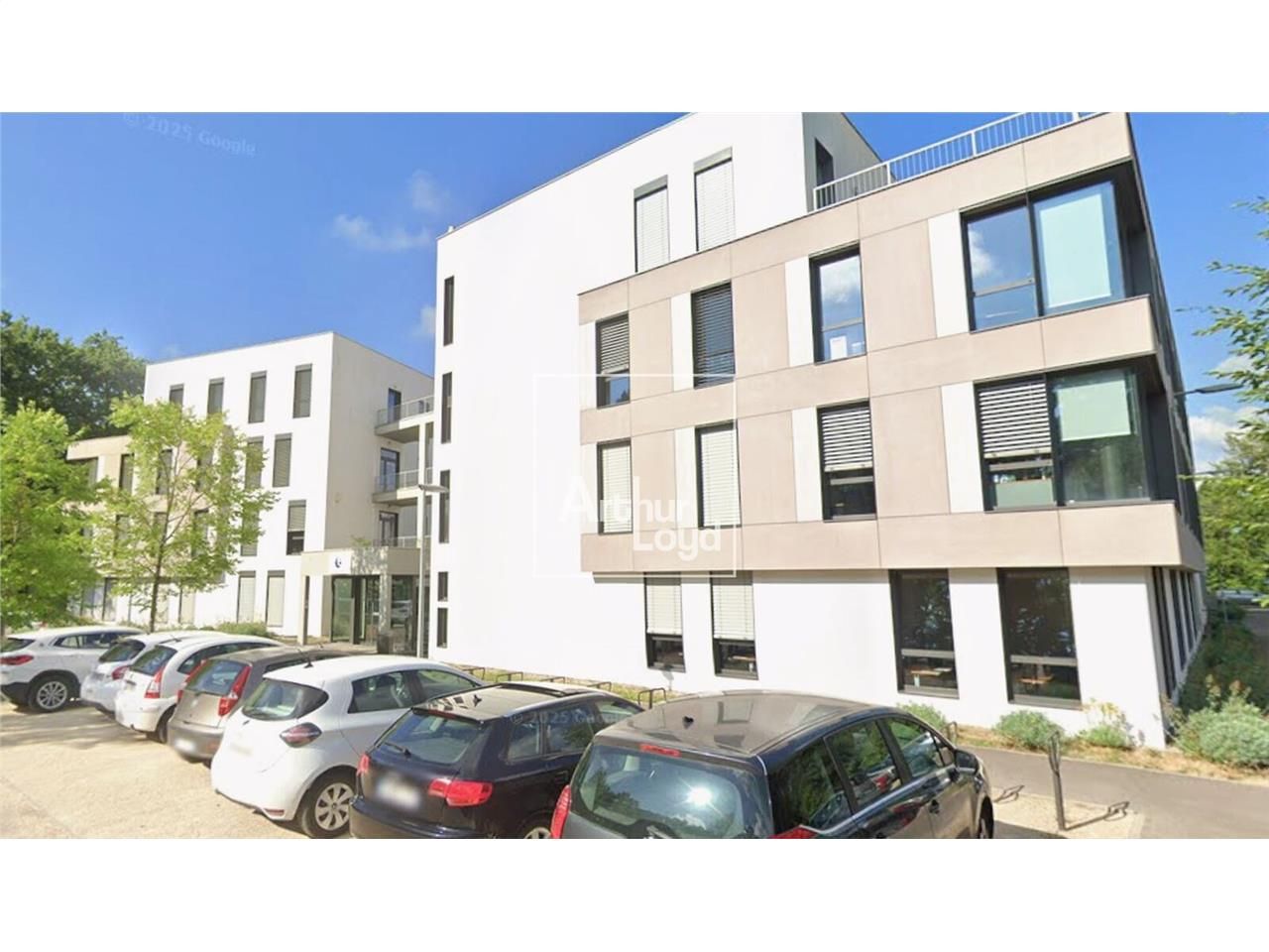 Arthur Loyd Grenoble vous propose une surface de 