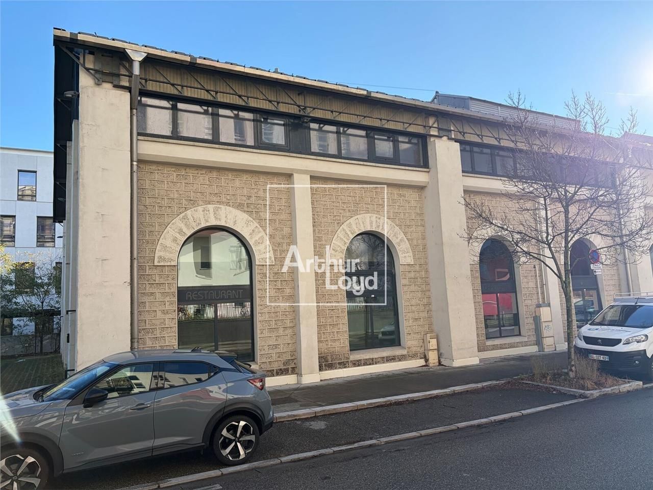 Arthur Loyd vous propose à la vente ou à la locat