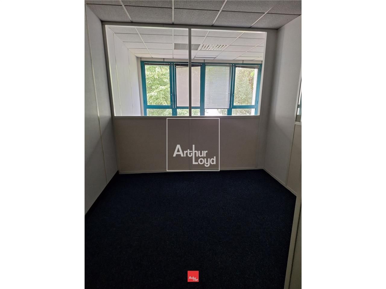 Au coeur de la zone tertiaire Mini Parc, à Eybens